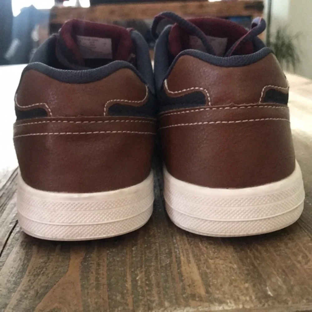 Levis levi’s sneakers